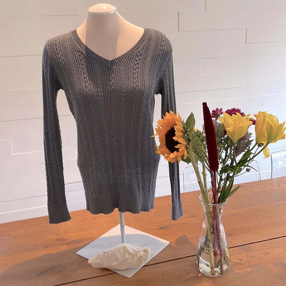 (2/$30) Banana Republic Long Sleeve V-neck Sweater - Gray with Shimmer Thread M